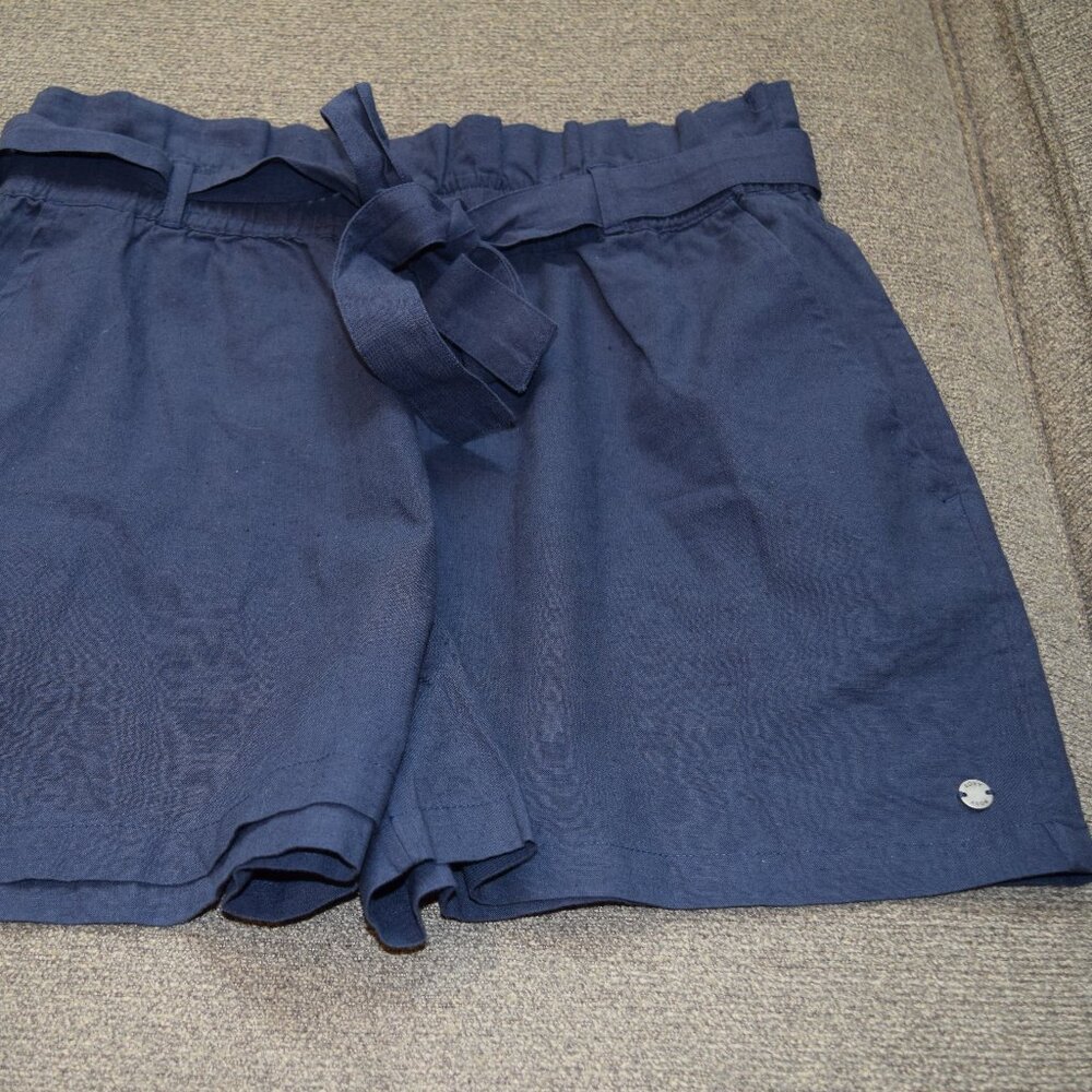 Roxy Paper Bag Shorts Navy M New never worn